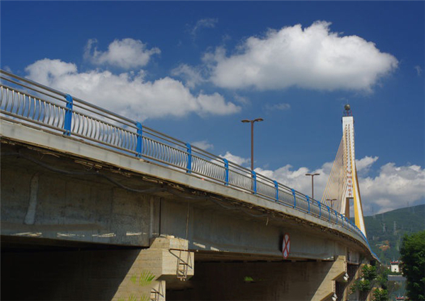 濮阳304不锈钢桥梁护栏：安全、耐用与美观的完美结合
